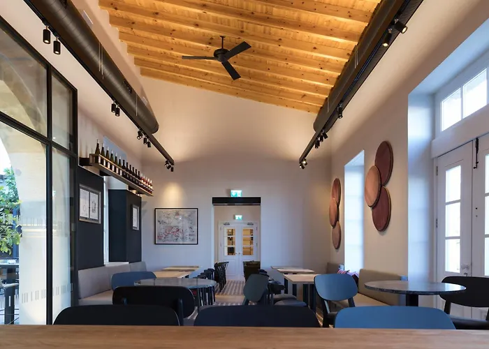 Indigo By Ihg-adults Only لارنكا