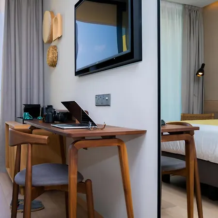 Indigo By Ihg-adults Only 4* Λάρνακα