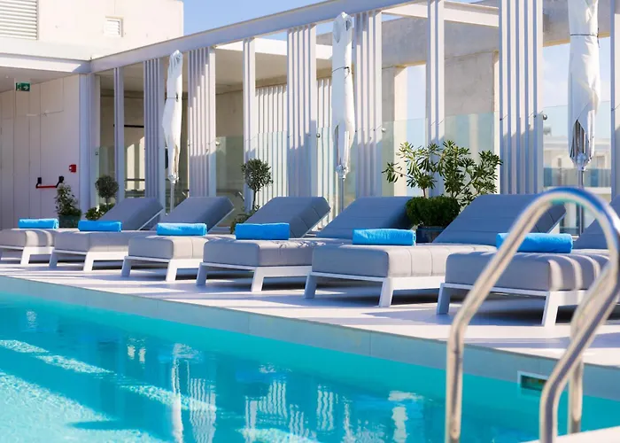 Indigo By Ihg-adults Only 4* Λάρνακα