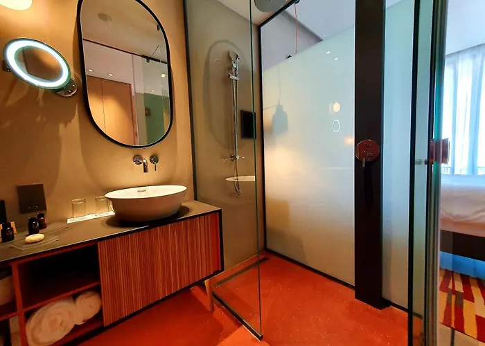 Indigo By Ihg-adults Only Ξενοδοχείο Λάρνακα